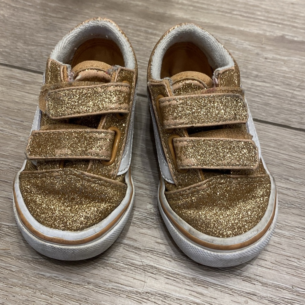 Vans gold glitter size 5